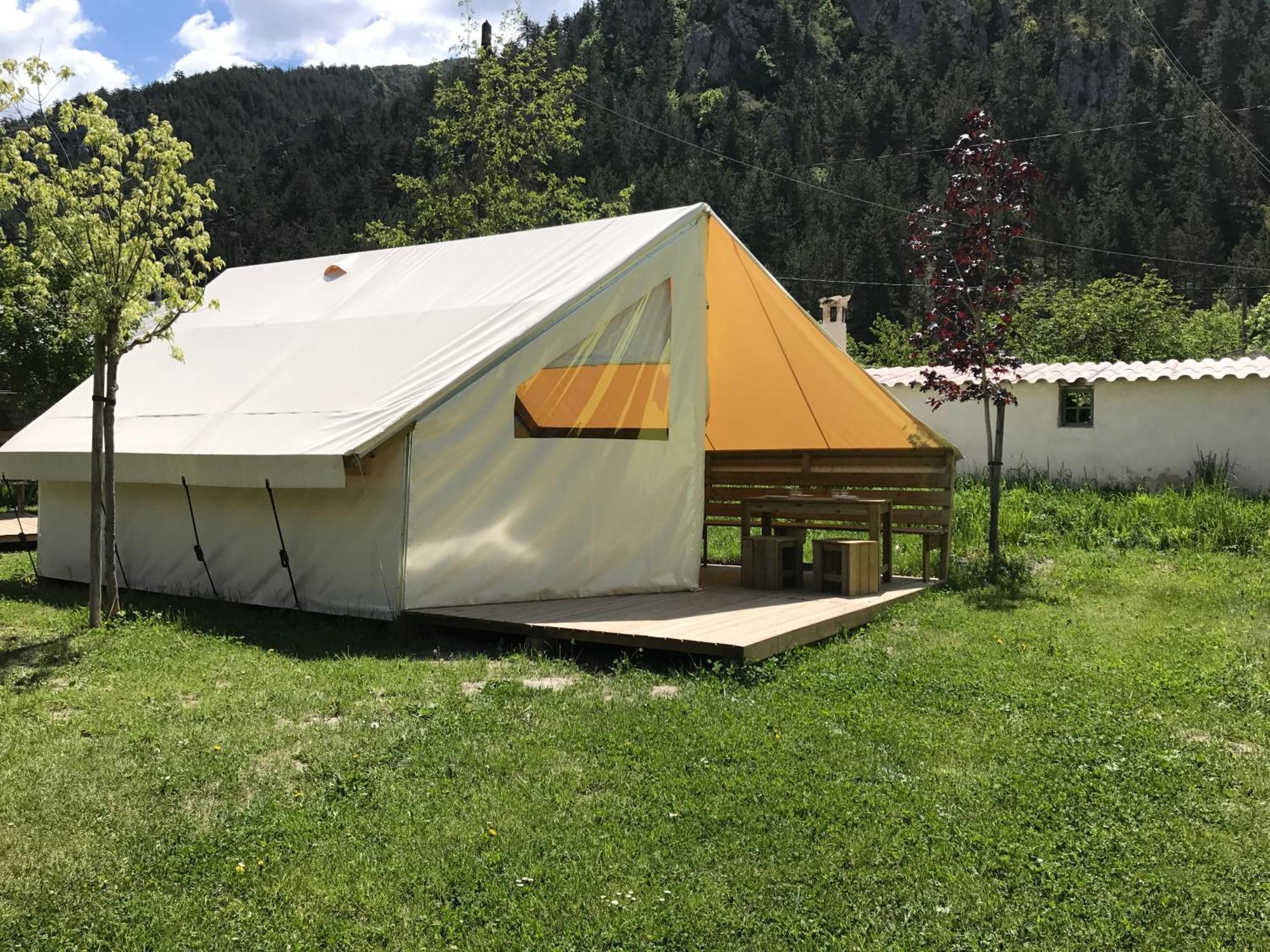 Camping Frédéric Mistral Castellane Exterior foto